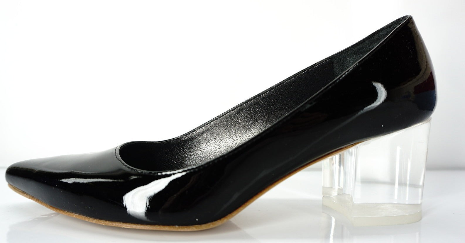 Stuart Weitzman Black Patent Leather First Class Pointy Pumps Size 5.5 Heel NIB