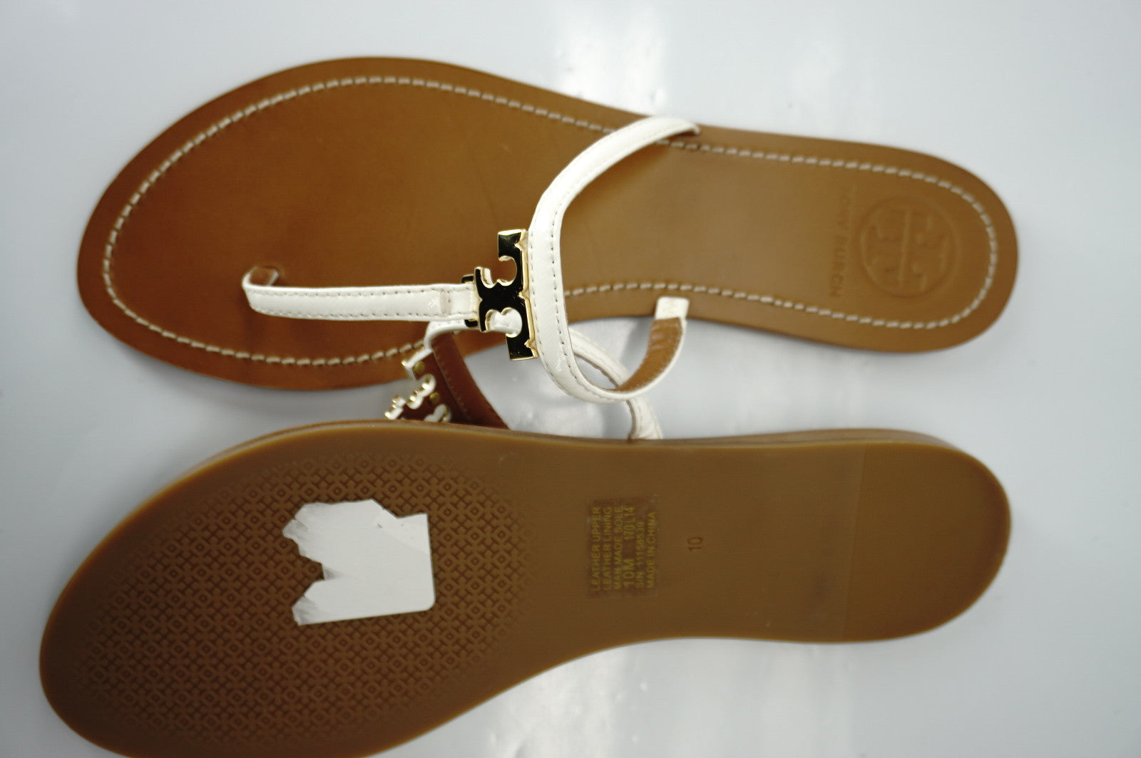 Tory Burch Ivory Patent T Logo Leather Thong Sandals Size 10 flip flop NIB $175