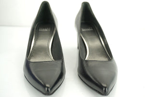 Stuart Weitzman Black Leather Classic Pointy Toe Heels Pumps SZ 8.5 Narrow $385