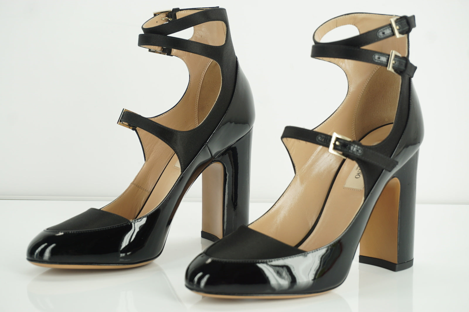 Valentino Garavani Ankle Strap Black Patent Satin Pumps Size 38.5 Heels $945