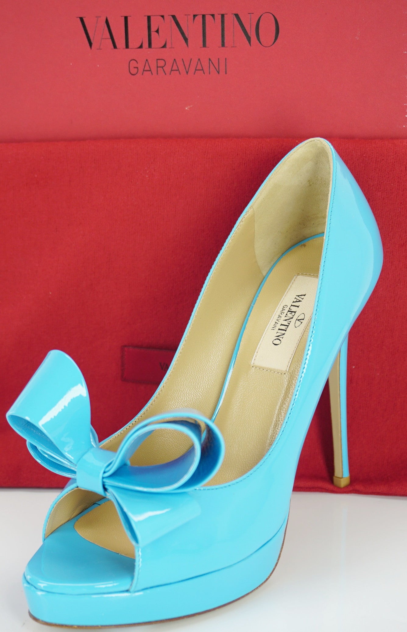 Valentino Blue Patent Bow Ope Toe Platform Pumps SZ 37 high heels $895 NIB
