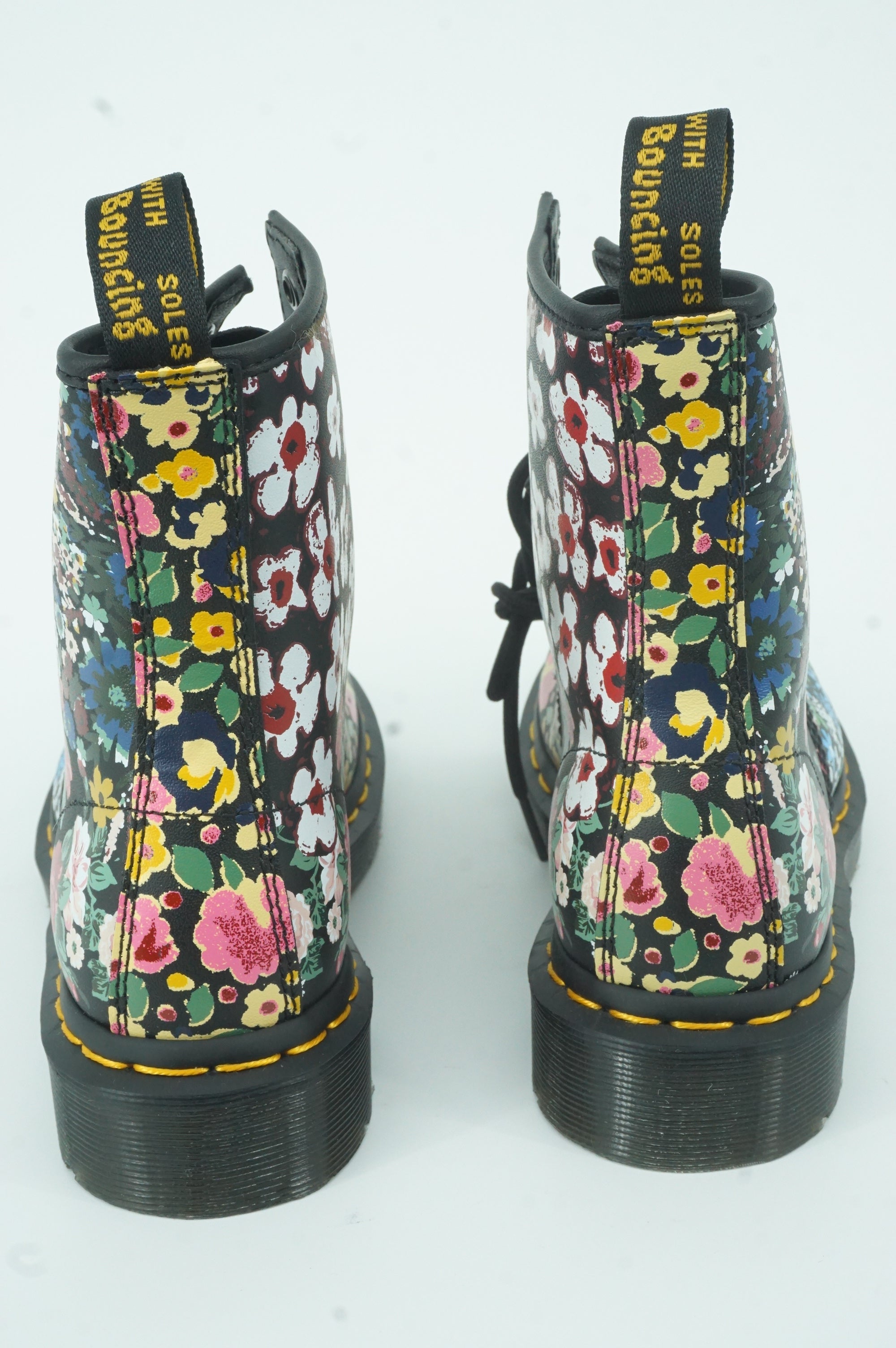 Doc Martens Pascal 1460 combat ankle boots size 5 M laces Floral Dr. Womens