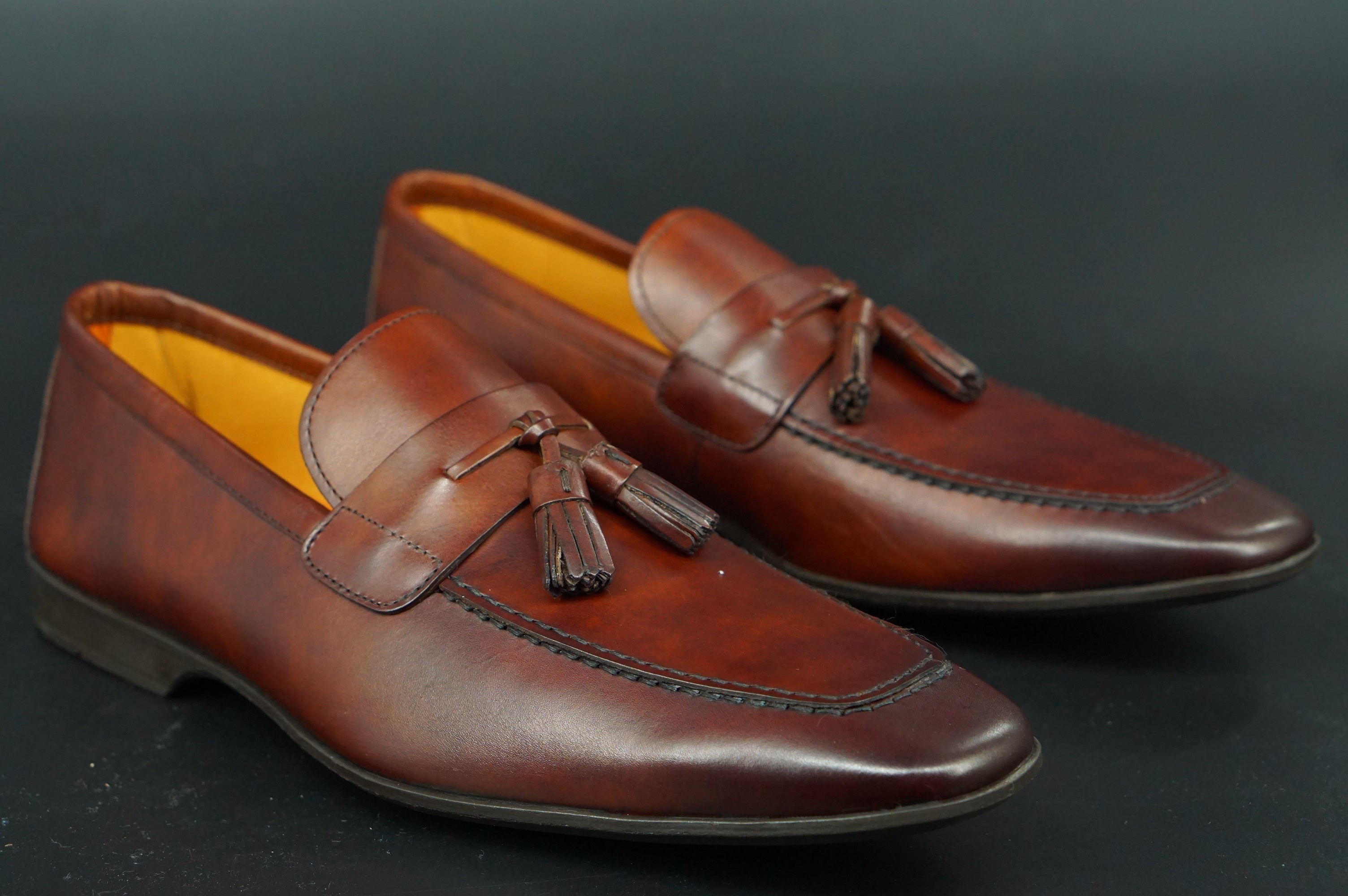 Magnanni Kamato Tassel Loafers SZ 9.5 Tobaco brown Leather $350 Slip On NIB