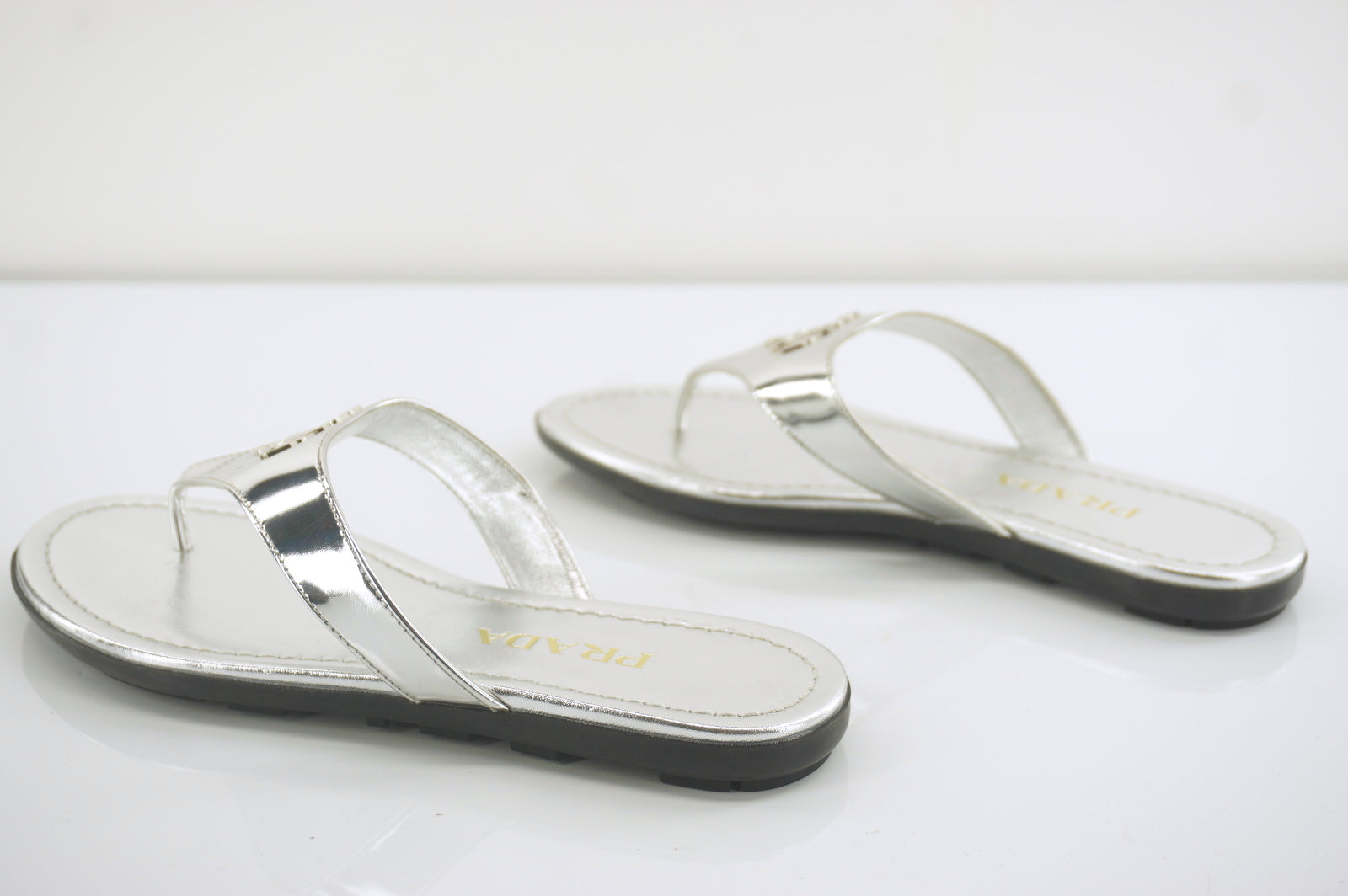 Prada Sport Metallic Silver patent thong sandal SZ 35 Gold logo $390 New