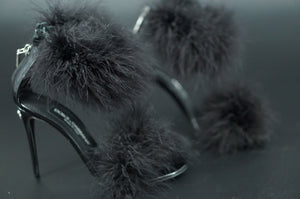 Dolce & Gabbana Feather Strap Sandal SZ 36.5 $1175 Black In store full price