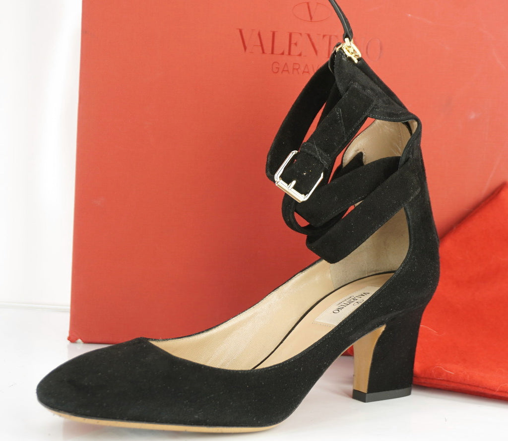 Size 38 Valentino Plum Ankle Wrap Block Heel Sandal Black Suede $995 NIB