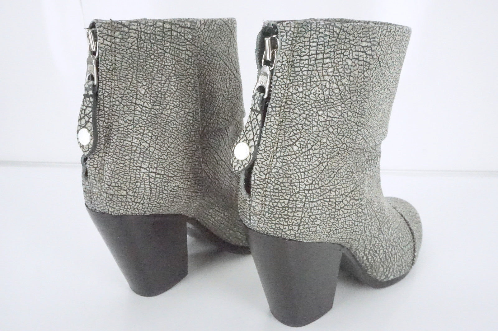 Rag & Bone Grey Textured Leather Newbury Ankle Boots Size 35 NIB Cap Toe $495