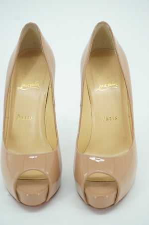 Christian Louboutin New Very Prive Pump Nude Patent Size 8 Womens