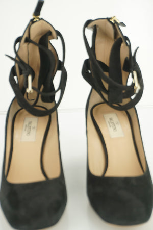 Size 38 Valentino Plum Ankle Wrap Block Heel Sandal Black Suede $995 NIB