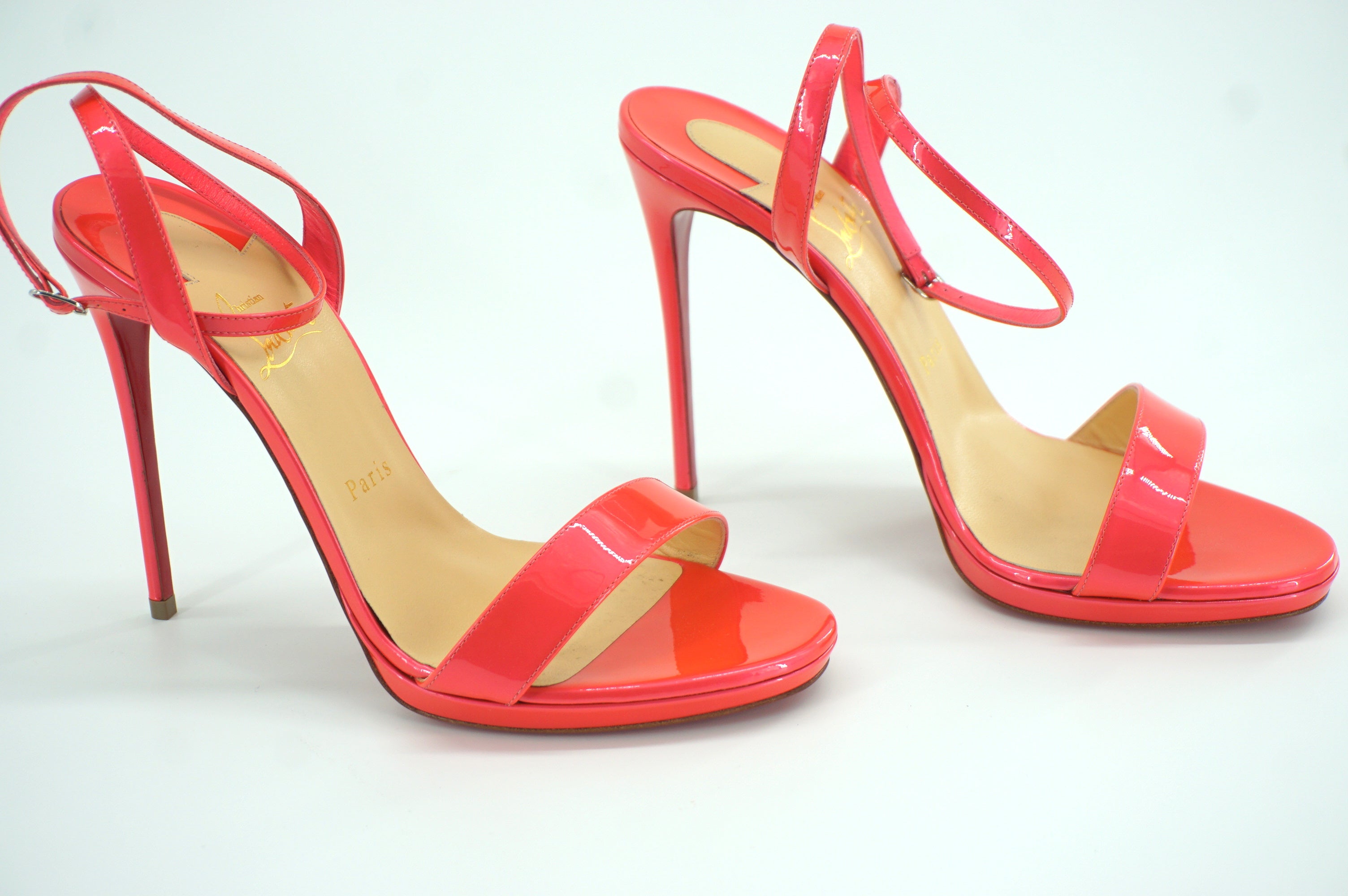 Christian Louboutin Loubi Queen Ankle Strappy Sandals Size 40 10