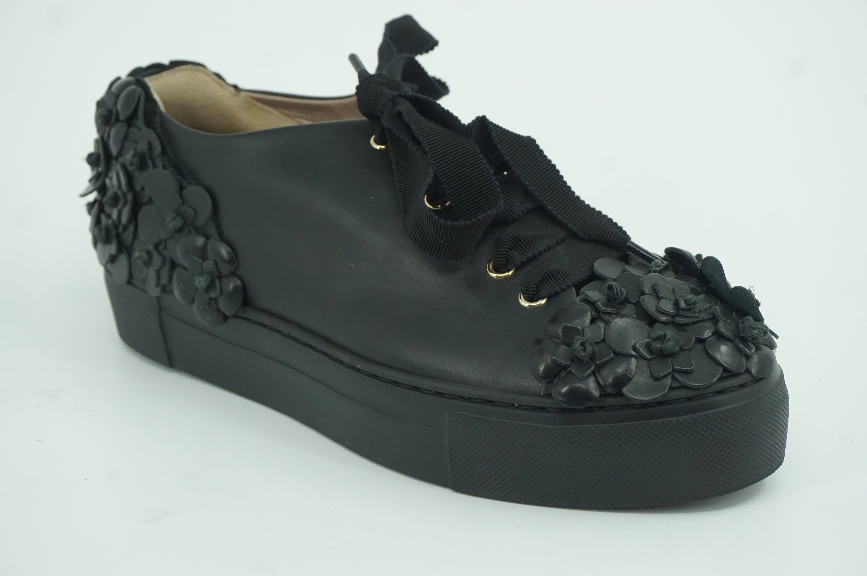 AGL Low Top Sneaker Black Leather Size 7 Womens Floral