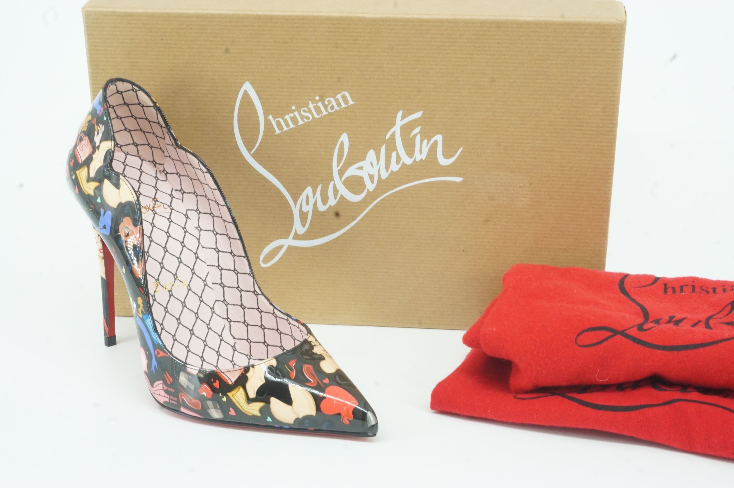 Christian Louboutin Hot Chick Black Patent Pointy Pumps SZ 35.5 Cartoon Graphic