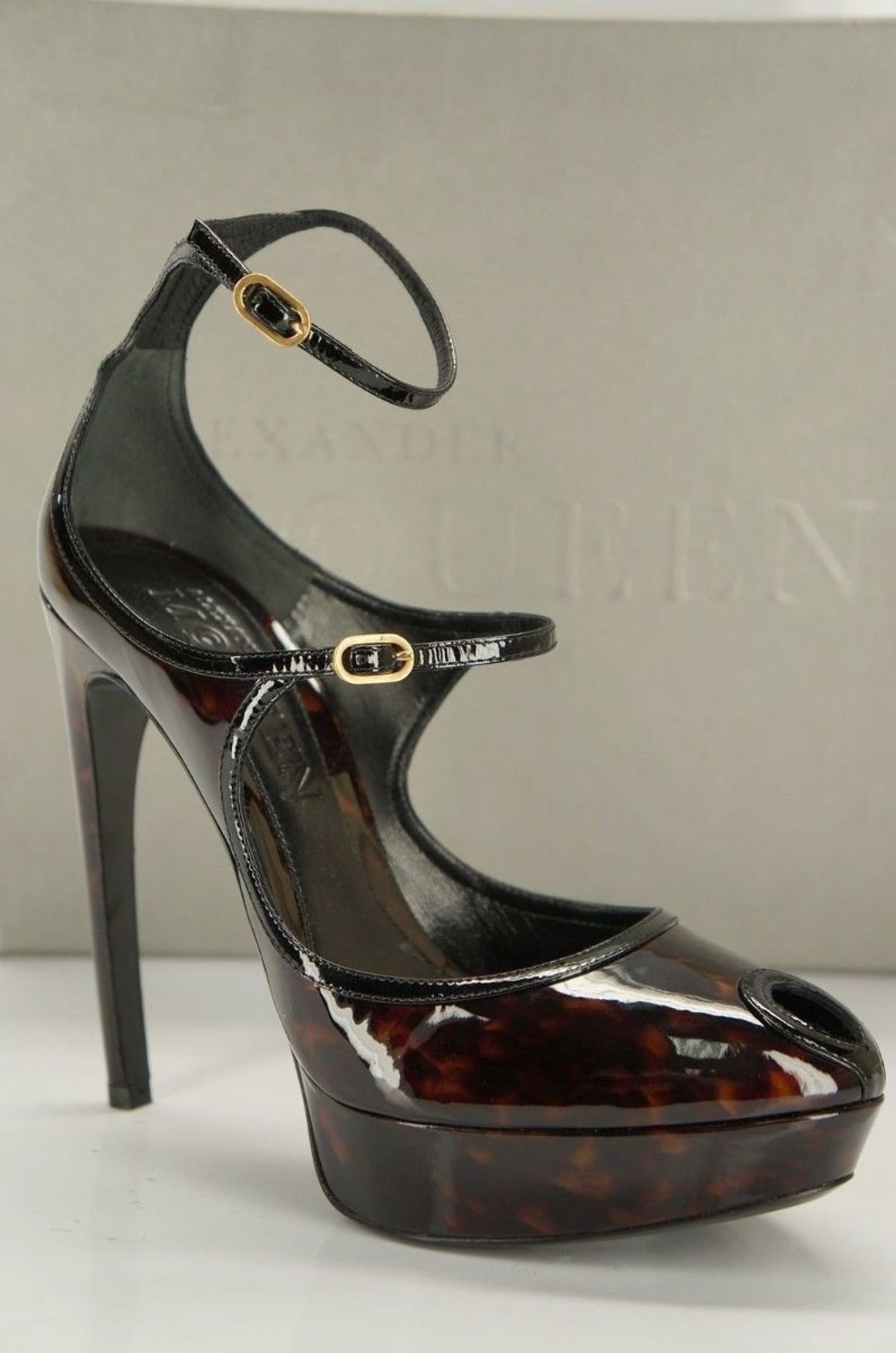 Alexander McQueen Key Hole Open Toe Platform Ankle Strap Sandal SZ 38 NIB $1095