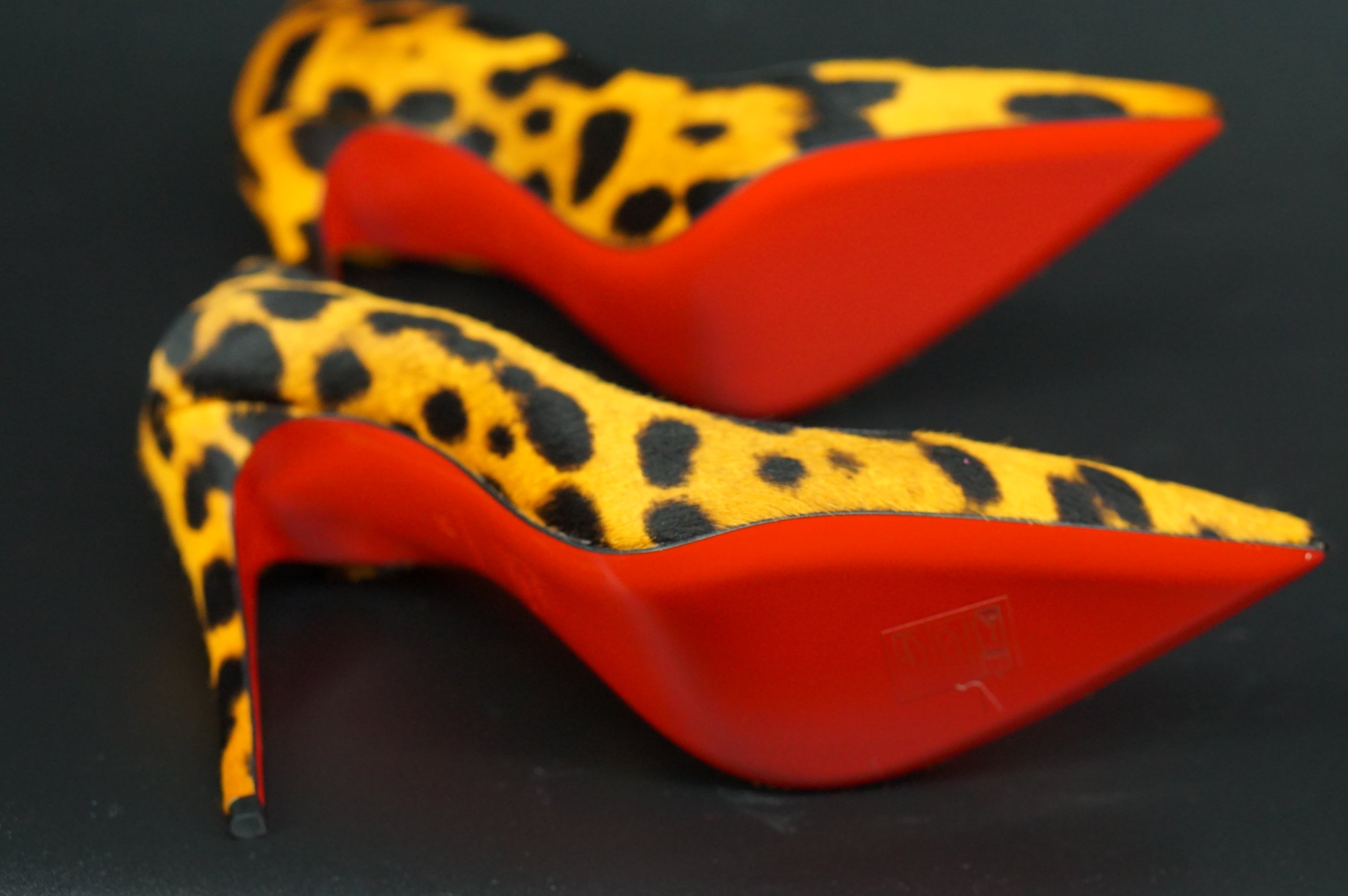 Christian Louboutin Kate 100 Leopard Hair Pointed Toe Pump SZ 37 NIB $995 Orange
