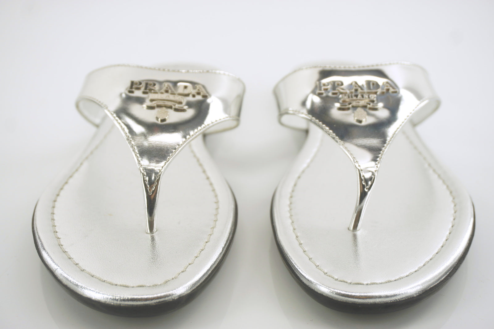 Prada Sport Metallic Silver patent thong sandal SZ 35 Gold logo $390 New