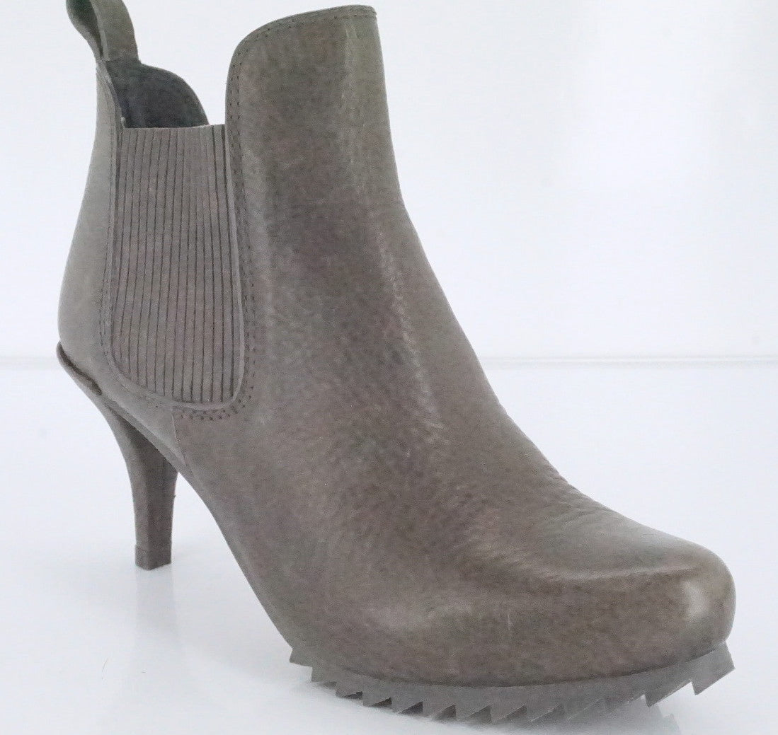 Pedro Garcia Brown Leather Justine Chelsea Stretch Ankle Boots Size 36 New $595