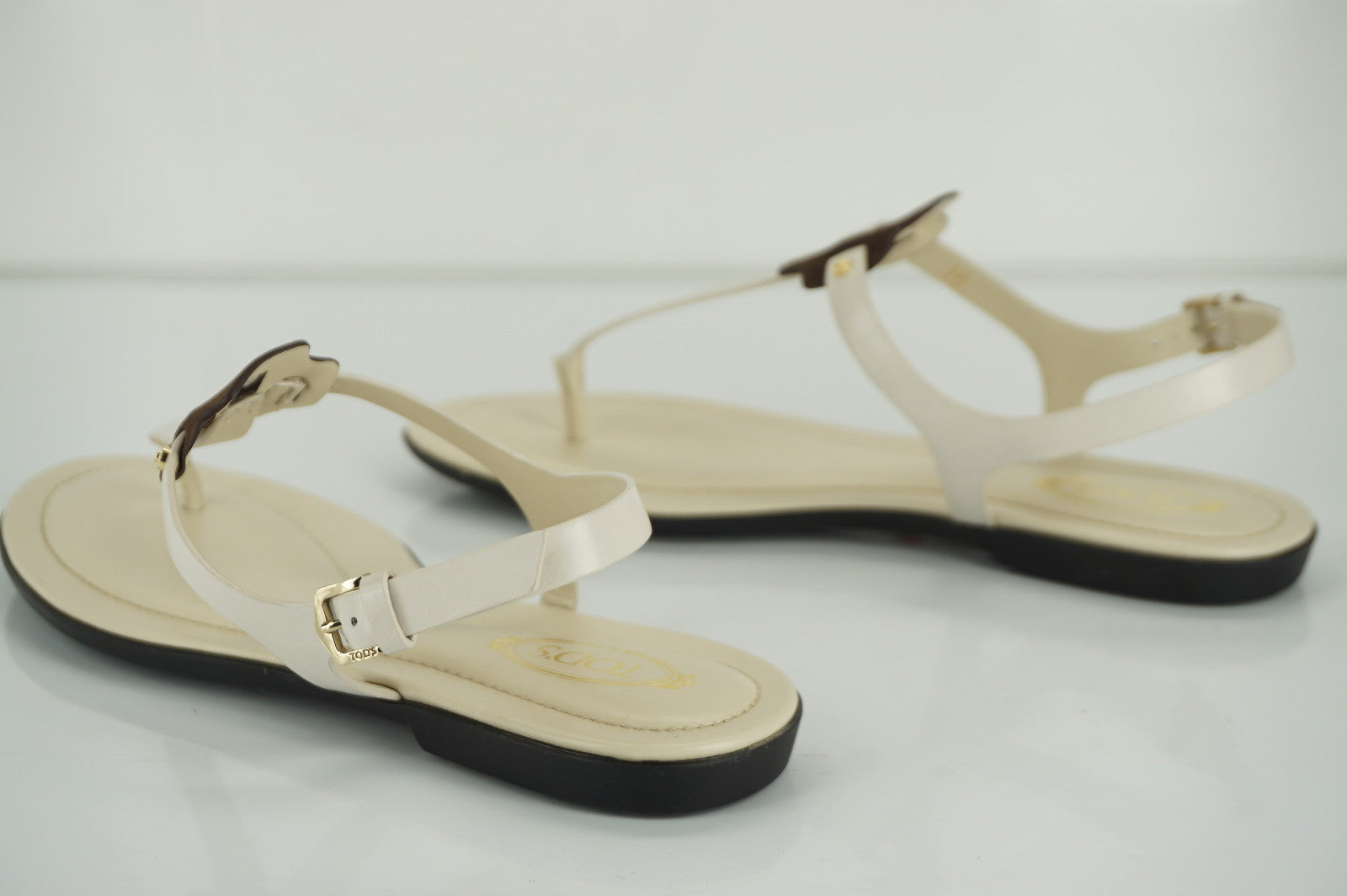 Tods Gomma T Strap Leather Thong Sandals size 36 Ankle Strap NIB $465