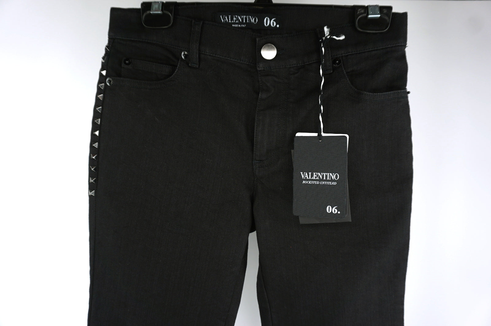 Valentino Rockstud Untitled 06. Black Skinny Jeans size 26 NWT $990