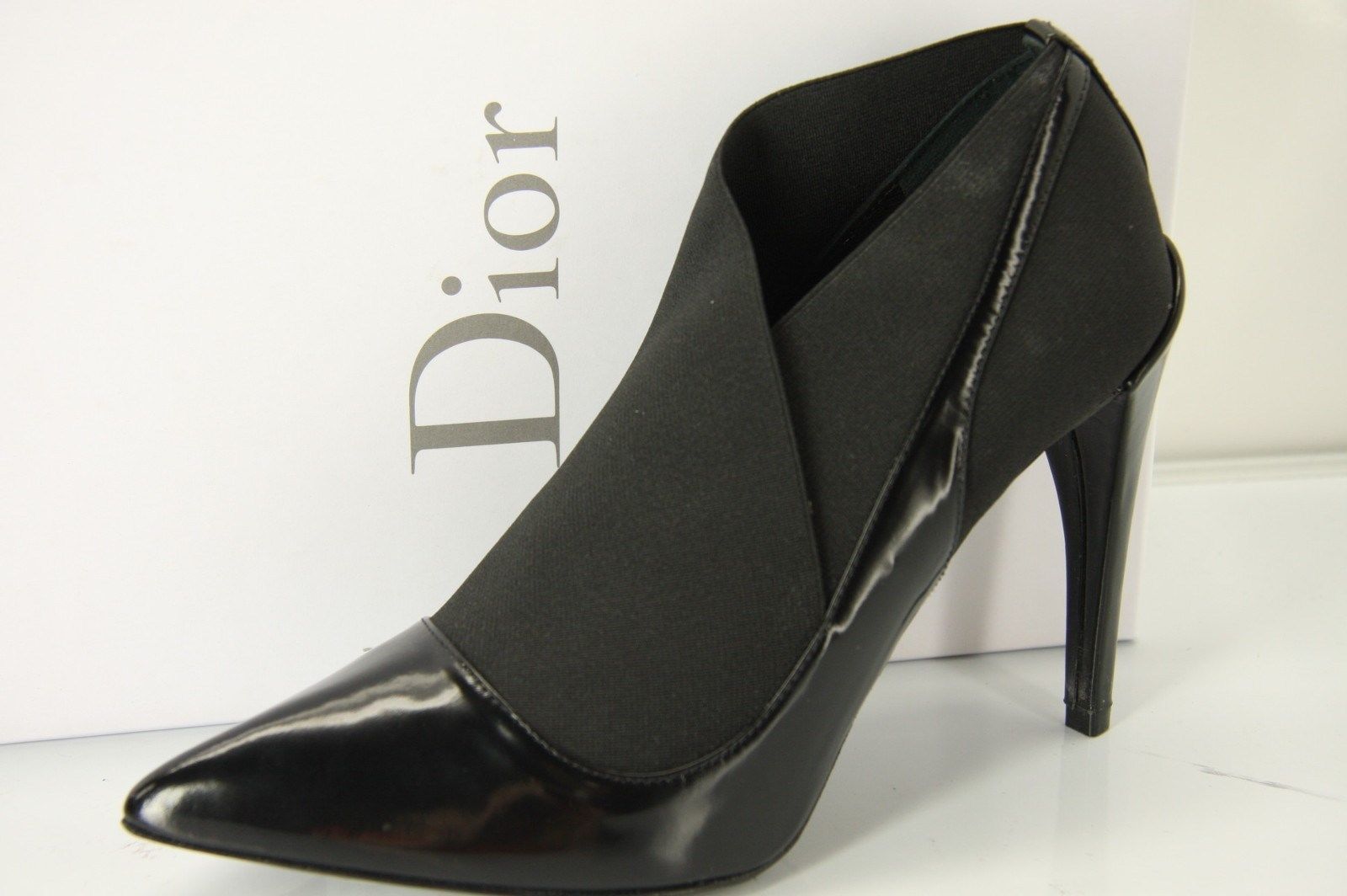 Christian Dior Elastic Strap Pointy Toe Pumps size 35.5 NIB High Heels $950