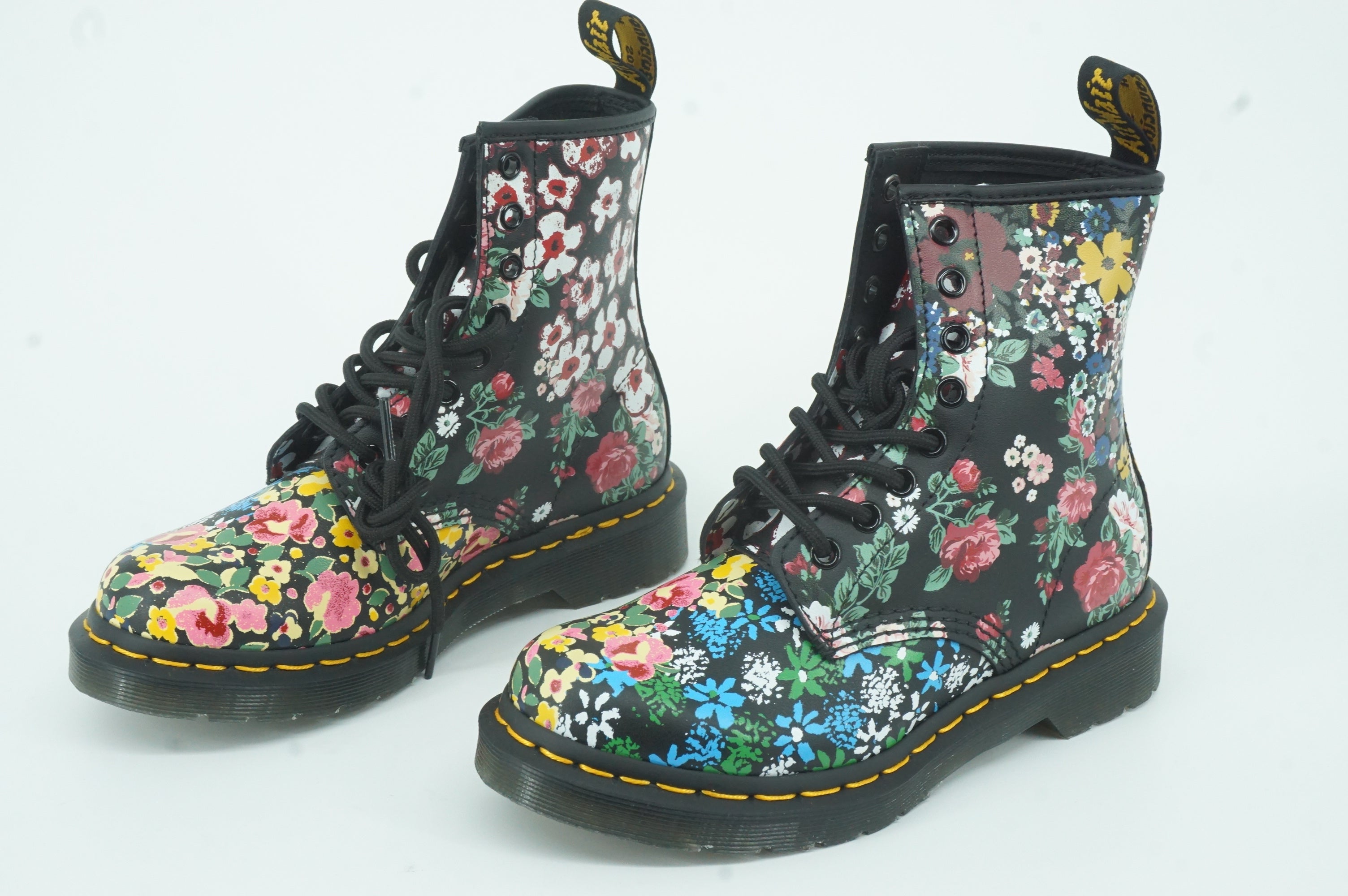 Doc Martens Pascal 1460 combat ankle boots size 5 M laces Floral Dr. Womens