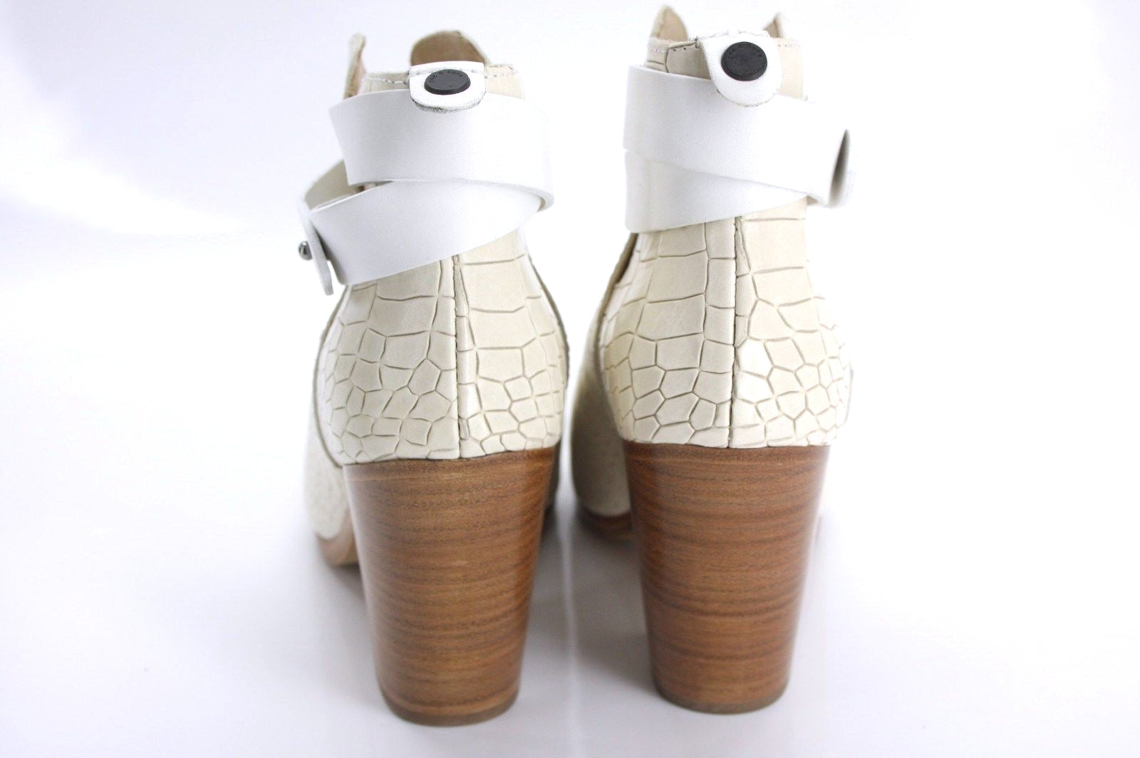 Rag & Bone Ivory Leather Harrow Ankle Booties SZ 39.5 Belted Block Heel New $550