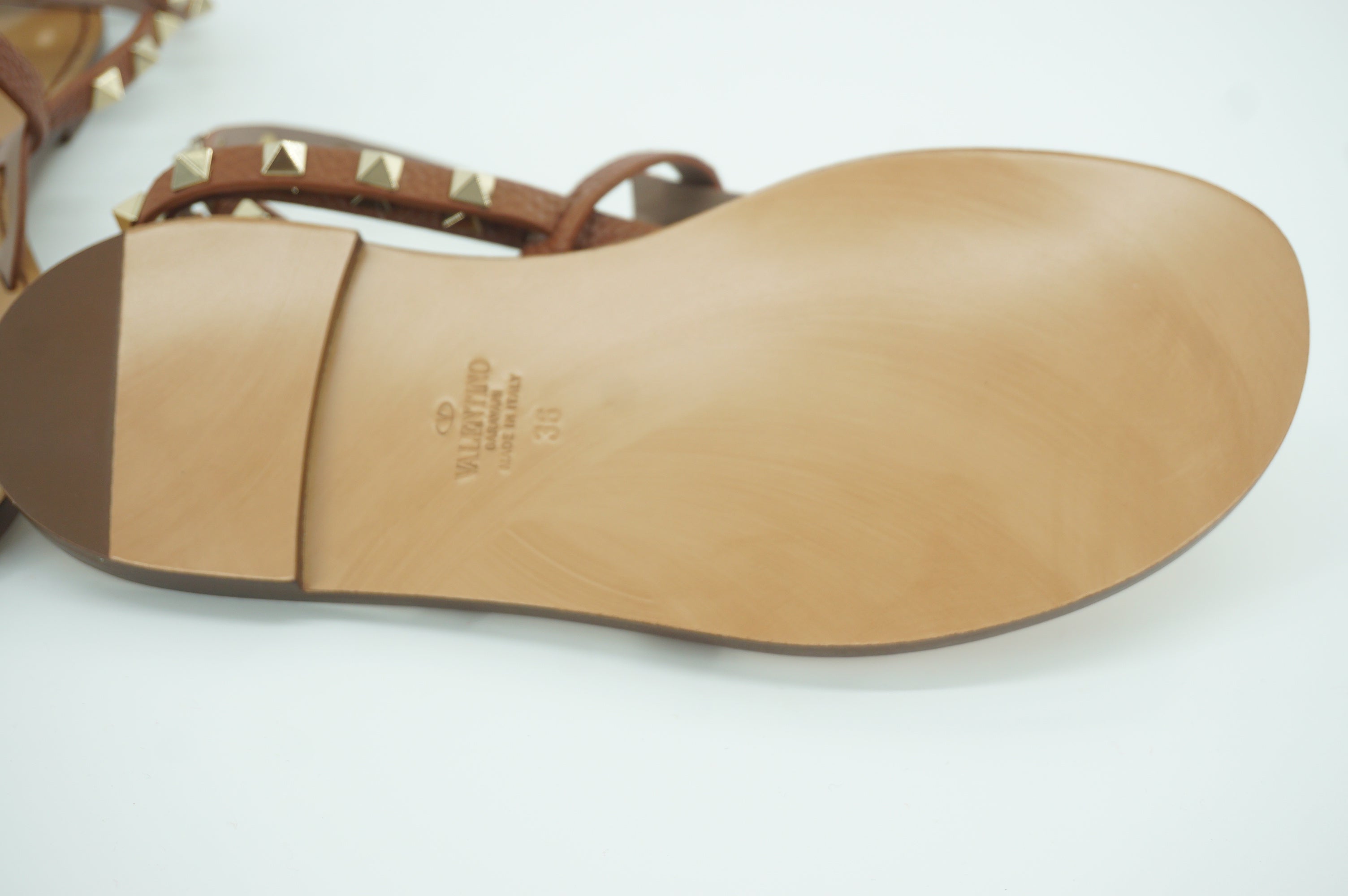 Valentino Rockstud brown Leather Ankle Strap Flat Thong Sandals Size 36 NIB $895